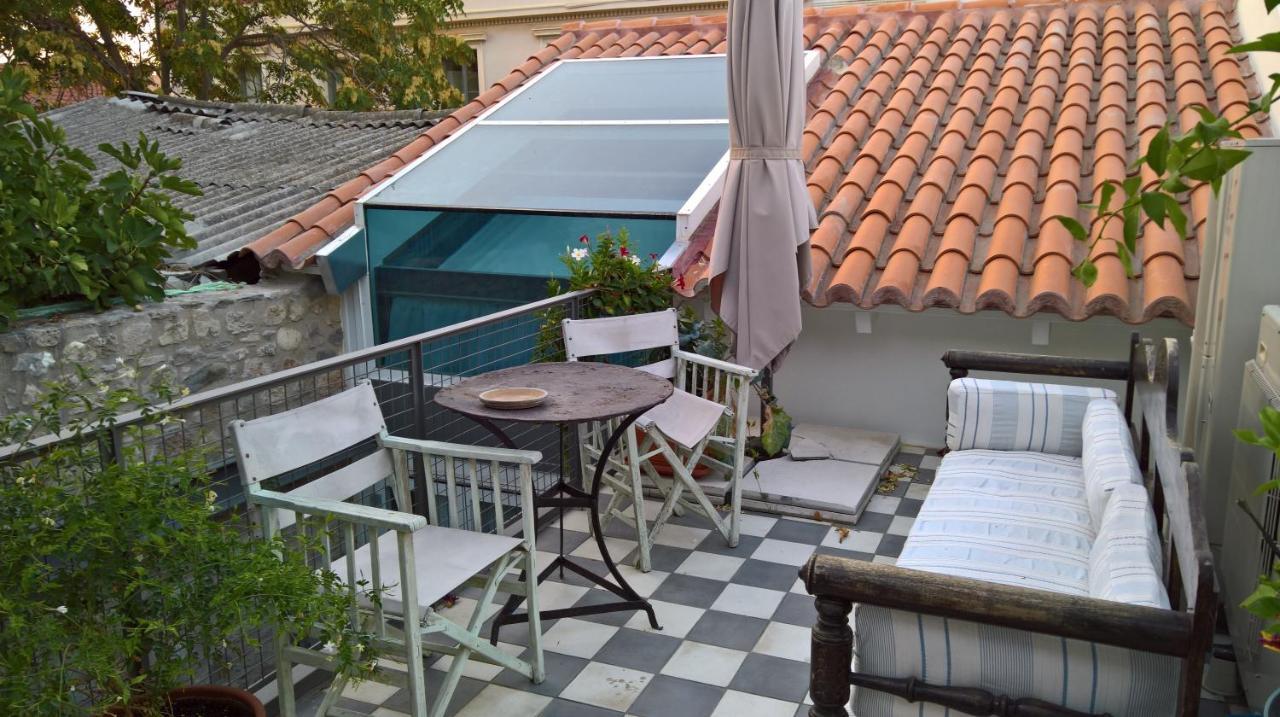 Under The Acropolis, Tiny Room, Big Terrace Athens Exterior photo
